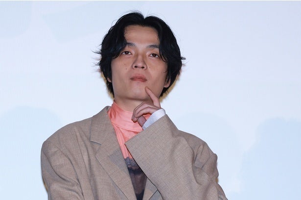 岡山天音、自分の中の戦争を経て「癒やし」を与えられる存在に【てれびのスキマ】