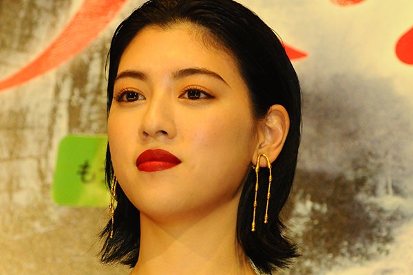 《巨大タトゥー解禁から3カ月》三吉彩花日に日に露出度が高まり…イメージ激変で目指す世界水準
