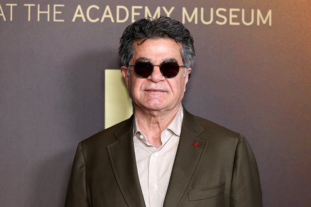 ジャファル・パナヒ監督、欠席裁判の判決は覆らず禁錮1年
