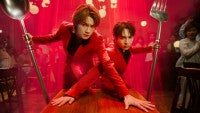 M！LK佐野勇斗＆吉田仁人、赤スーツで“席押さえの化身”に！息ぴったりの新CM公開