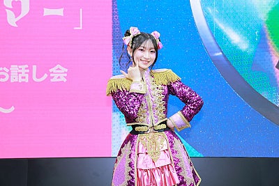 宮本佳林が新曲発売イベントJuice=Juice 曲メドレーでは“盛れミ”など披露し盛り上げる