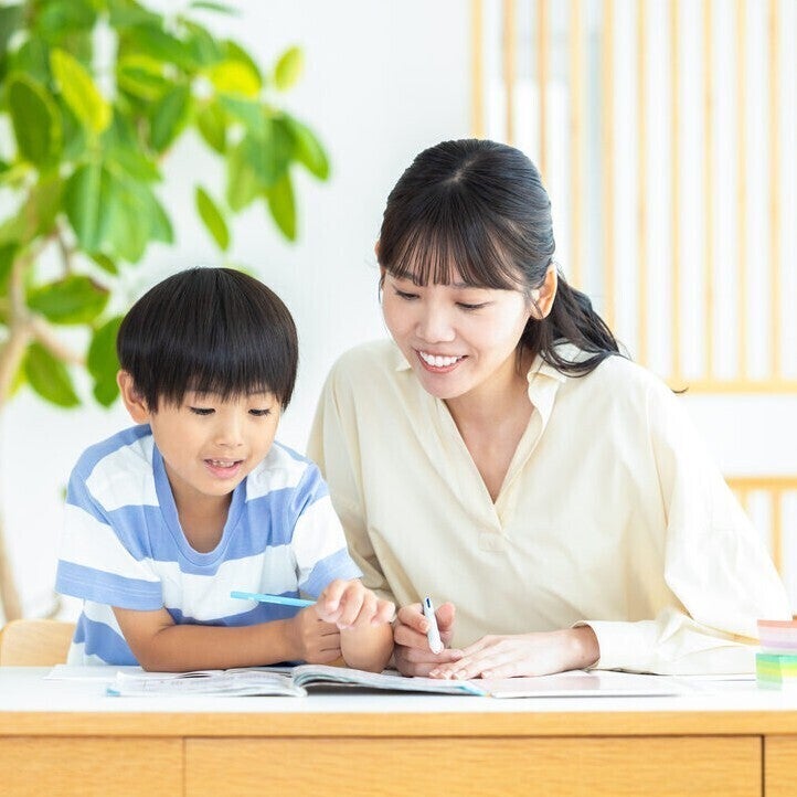 教育のプロが明かす、伸びる子の親の共通点。「教えなきゃ」とつい前のめりになってしまうが…
