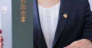 友人の息子さんが「弁護士」を目指すそうです。「弁護士の国家試験」は難しいイメージですが、その分年収も高いのでしょうか？
