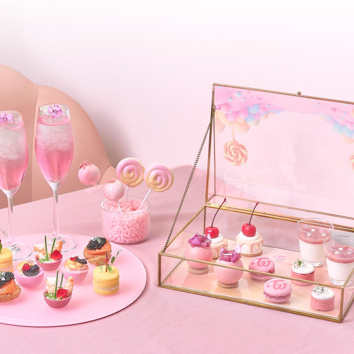 W大阪でTWICEとのコラボアフタヌーンティー「キャンディー・ドリーム」開催。キュートなスイーツ＆セイボリーは写真映え抜群！