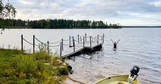 水風呂代わりの「湖」へドボン！本場・フィンランドのサウナで心が浄化された