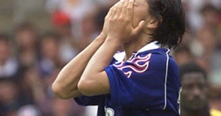 【サッカー事件簿】惨敗のＷ杯、日本代表へのバッシングが、 なぜ城彰二に集中したのか？