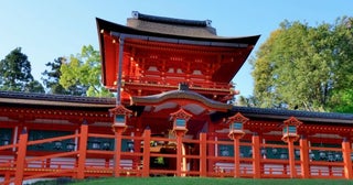 奈良市の春日大社でディナーを楽しむ世界遺産の特別ツアー、残りわずか