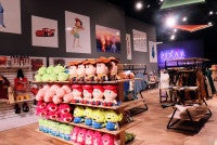 「ピクサーの世界展」で何買う？500種類以上の中からおすすめアイテムを厳選＜実物レポ＞
