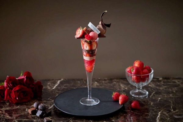 ストリングスホテル名古屋、「大人のご褒美パフェ～Strawberry＆Chocolate～」を期間限定提供2026年1月13日から3月12日まで