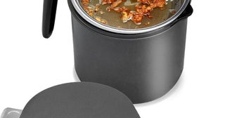 きれいに濾して、賢く使う。油を長く美味しく活かす【アイリスオーヤマ】のオイルポットがAmazonに登場!