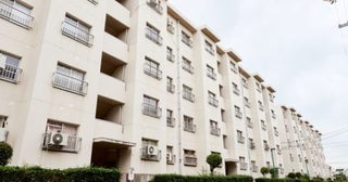 公営住宅に住んでいますが「収入超過」になると、退去勧告されると聞きました。そのまま住み続けたいのですが、年収いくらまでだったら居住が許されるのでしょうか？