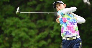 ＜中間速報＞浜崎未来が単独首位14歳アマ・廣吉優梨菜ら1差追走