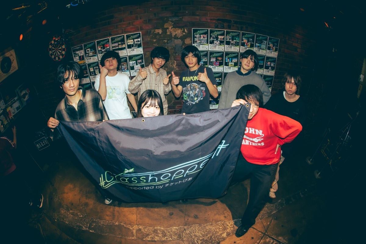若手バンドを応援する『Grasshopper vol.37』至福ぽんちょ、NOIMAGE、「夜と同時に、動き出す。」の3組が、等身大のサウンドで心に寄り添った下北沢の夜をレポート