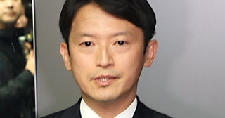 「人殺し」と叫ぶ場面も…レコード会社から厳重注意の人気女性シンガー斎藤知事へのデモで「語ったコト」