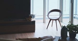 なぜインテリア好きは部屋に「ムダな椅子」を置くのか？実は生活が豊かになる”心の仕掛け”があった
