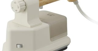 休日はしっかり、朝はサッと！頼れる2WAYスチーマー【ブルーノ】のアイロンがAmazonに登場中‼