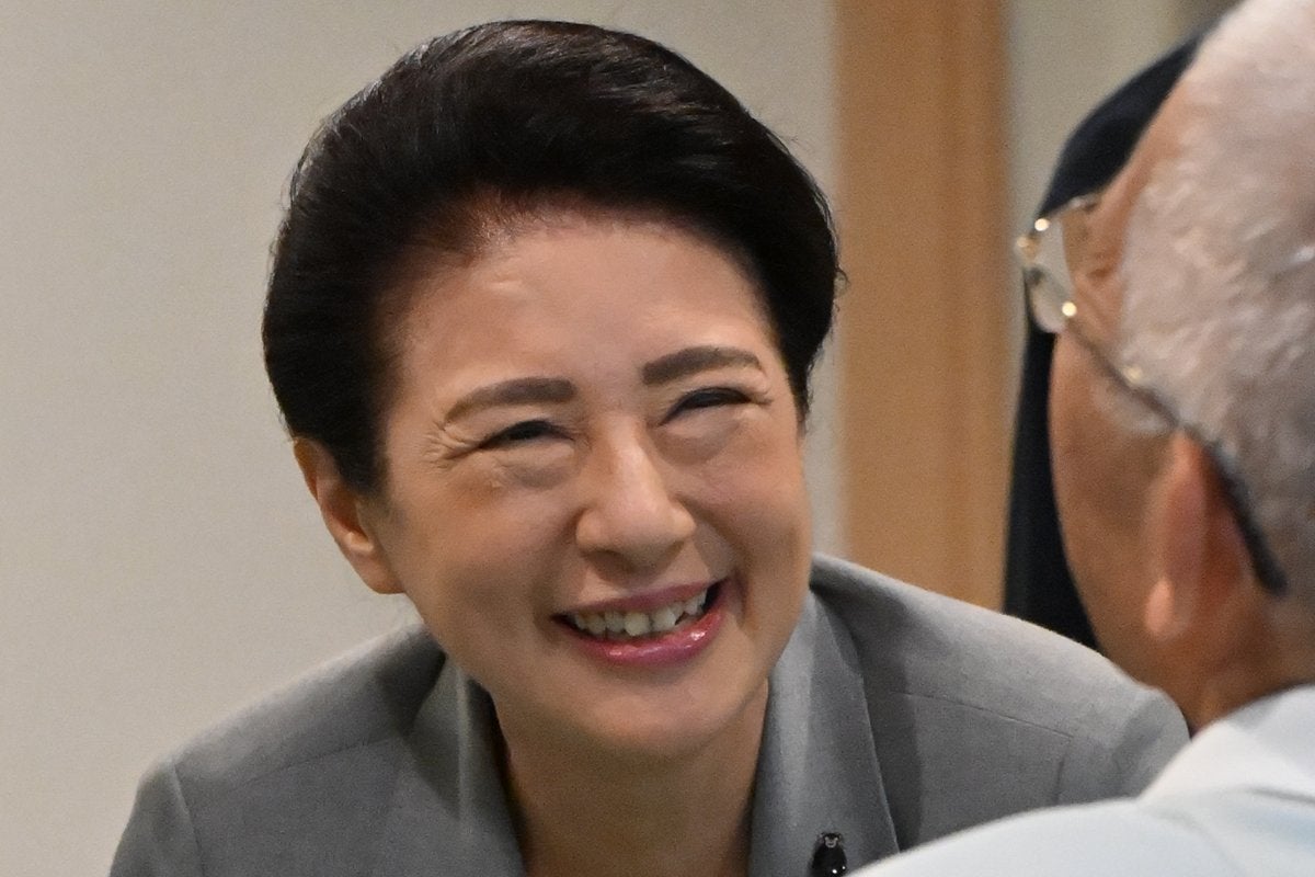 《胸元に「くまモン」バッジ》雅子さま熊本ご訪問で一人ひとりにお心寄せられて…目を潤ませた場面も