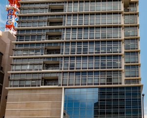 沖縄タイムス炎上を招いた“身内ノリ”の危うさ。「天国から声が聞こえる」は情動への訴え＜山口真由＞