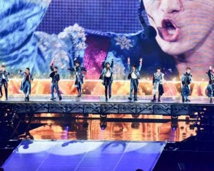 デビュー6年目を迎えるSnow Manがドームツアーを開始！ダンスミュージックでメンバーの個性光る