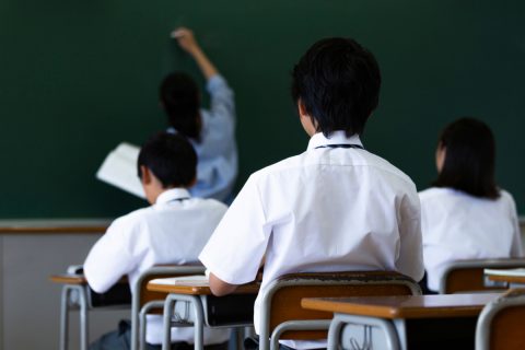 「私立高校無償化」でも、授業料以外で“年55万円”必要と聞きました。わが家は「年収600万円」ですが、この収入で私立進学は厳しいですか？ かかる費用を確認