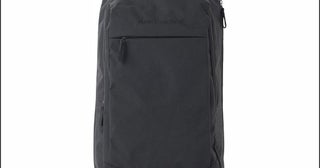 洗練されたデザインだからビジネスシーンでも使いやすい!【ニューバランス】のバックパックがAmazonにて登場!