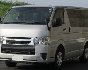 あおり運転してきたハイエースはまさかの“社用車”。ドライブレコーダーの映像を警察に提出した結果は…――大反響セレクション