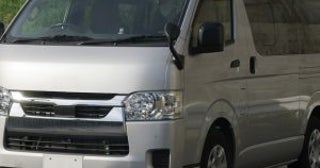 あおり運転してきたハイエースはまさかの“社用車”。ドライブレコーダーの映像を警察に提出した結果は…――大反響セレクション