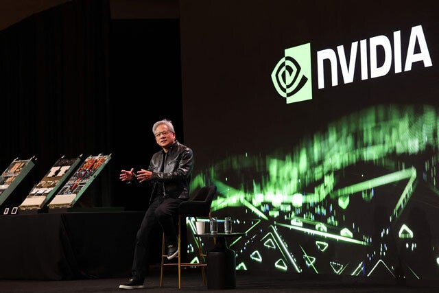 半導体系インフルエンサー・情ポヨが語る〈半導体業界〉最前線メモリー大高騰の謎、今年注目の日本企業は？「今年も革ジャン帝国に翻弄されるポヨ!!」