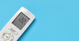 夫が「冷房のままだと電気代がもったいない」と言って、寝室のエアコンを毎晩寝る前に「除湿」へ切り替えます。朝まで“8時間”つけっぱなしにした場合、本当に節約効果はあるのでしょうか？