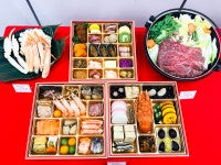 ファミマ、注目の贅沢おせちを食べてみた！豪華すき焼き肉セットから“背徳鍋”まで一挙お披露目＜試食レポ＞