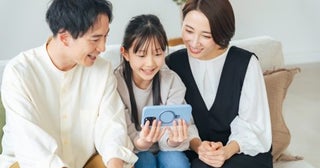 夫婦で「Android」を使用していますが、娘に「iPhoneがほしい」と言われました。10万円以上すると聞き驚いたのですが、それだけ使いやすいのでしょうか…？