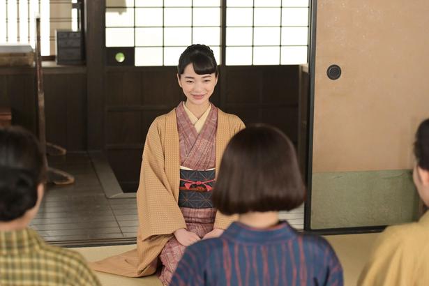 見上愛“りん”の帰還に歓喜の声上坂樹里“直美”＆甲斐翔真“小川”の見つめ合いに「目泳ぎすぎ！」と反響＜風、薫る＞