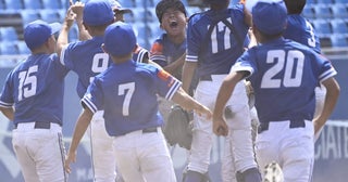 長曽根ストロングス（大阪）が2連覇で9度目の優勝多賀少年野球クラブ（滋賀）に競り勝つ
