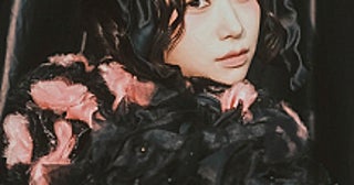 MOMONA（ME:I）、『IDOL FILE』表紙登場バックカバーはHKT48