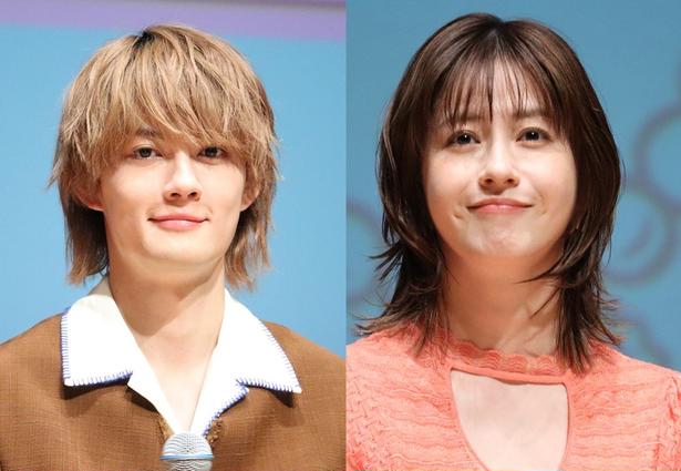 松本若菜&佐野勇斗ら出演者、小野花梨の誕生日を花束でお祝いするショットに「楽しそうな現場」の声＜君の好きは無敵＞