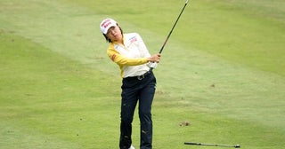 サイ・ペイインが2年ぶりVに王手岡山絵里2位、三ヶ島かなは後退