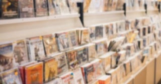 毎月CD収集で「1万円」使っているのですが「今どきめずらしいね」と言われました。「CD」はどのくらい売れているのでしょうか？ 「令和」になってからも「ミリオンセラー」は生まれていますか？