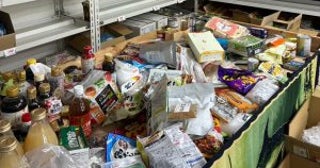 「80％引きは当たり前、0円配布も」物価高なのに“安すぎて怖い店”の裏側。扱う商品の基準は「店主が食べられるか」それでも客とのトラブルは無し