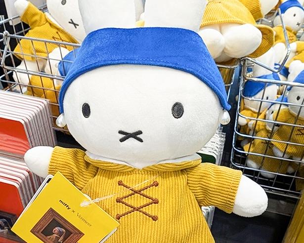 「真珠の耳飾りの少女」グッズがずらり！大阪・フェルメール展のお土産、会場以外で買えるアイテムも