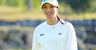腰痛のためツアー欠場が続く脇元華がパッティングの練習を公開 「今できることに全力で取り組んでいます！」