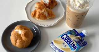 海外SNSで話題の“クーリッシュアレンジ”まとめ！コンビニで揃う、カフェラテやパンで楽しむひんやりデザート