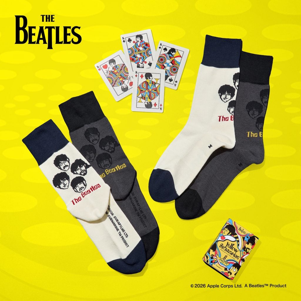 ビートルズ好きなお父さんへのプレゼントに最適アニメ映画「Yellow Submarine」がテーマのコラボソックス発売