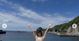 171cm“人気ABEMAアナウンサー”抜群スタイルで離島満喫する姿に反響