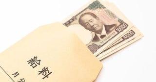40歳で「年収500万円・貯蓄250万円」ですが、友人たちは「貯蓄1000万円・住宅ローンも返済間近」と聞いてビックリ！ わが家は“平均より少ない”のでしょうか？ 平均データを確認