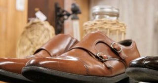 おじさん世代が絶対に「買ってはいけない」NG革靴3選。実は“合皮”や“明るい茶色”がダサく見えるワケ