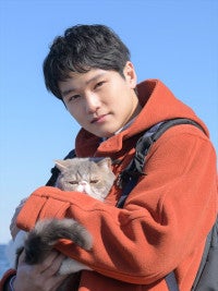 中川大輔、猫と話せるトラベルライター役に！ドラマ『旅と僕と猫』3.5スタート