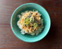 納豆ご飯を「冷やし茶漬け」にしたら大正解。腸活で注目の「冷やご飯」と納豆を一緒に