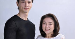 水沢アキ、イケメン長男の20年ぶり帰国を報告「これからは日本で仕事をするとの事です」