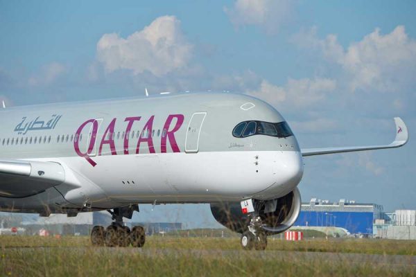 カタール航空、ビジネスクラスで羽田空港に到着で2万円分タクシークーポン天然温泉 平和島も無料で利用可能に