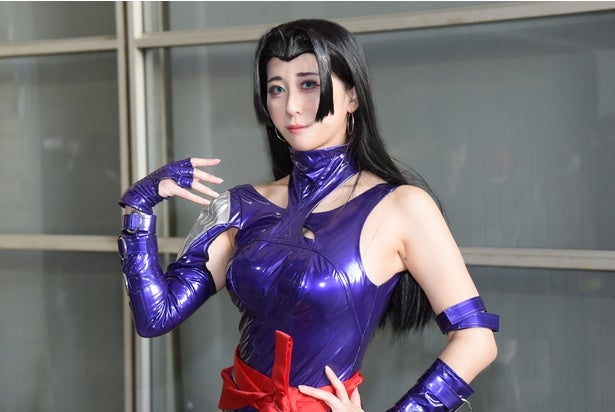 格ゲーマー×レイヤー・天羽咲「マーベル・ライバルズ」コスプレ、レオタード衣装でステージMCを完遂＜東京コミコン2025＞